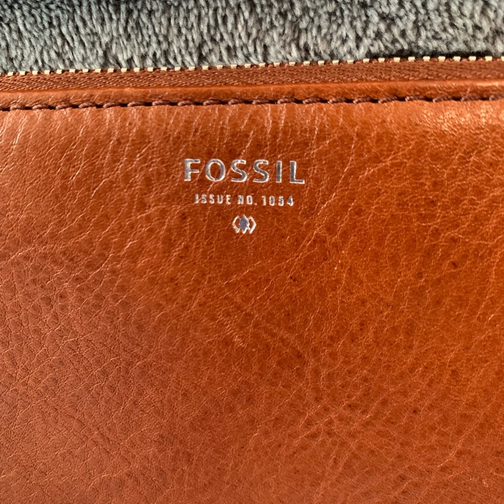Fossil Genuine Leather Zip Wallet with Gold Zipper